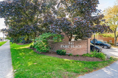 64-941 Gordon Street, Guelph, Ontario image-0-1