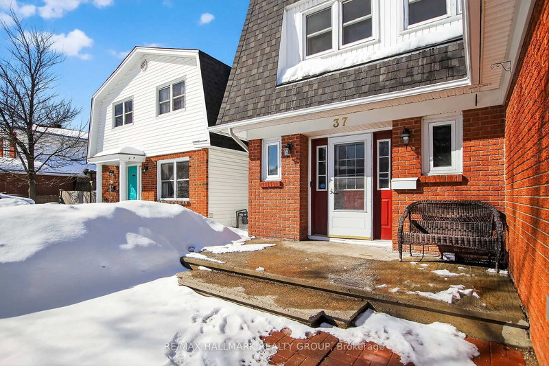 37 Priam Way, Ottawa, K2H 8S7 | Image 2