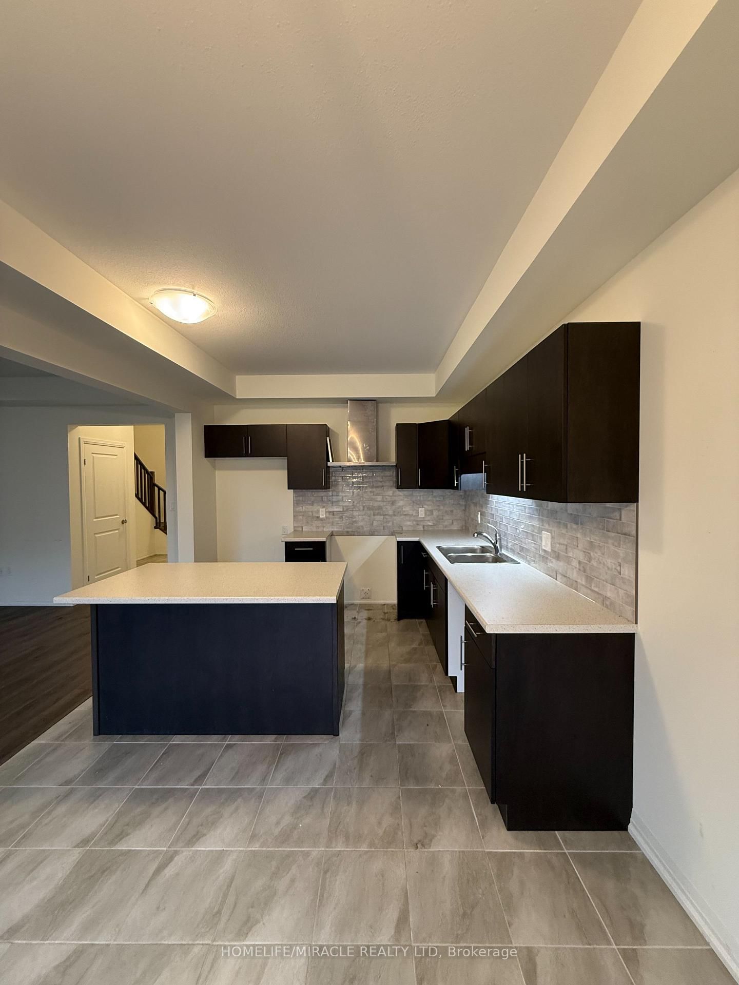 Townhouse for sale at 72 Samuel Avenue, Pelham, Ontario, L0S 1E1 - Fonthill - MLS: X12818330