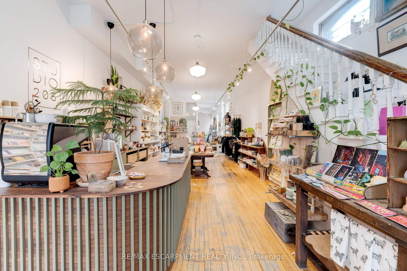 205 KING Street E - Photo 10