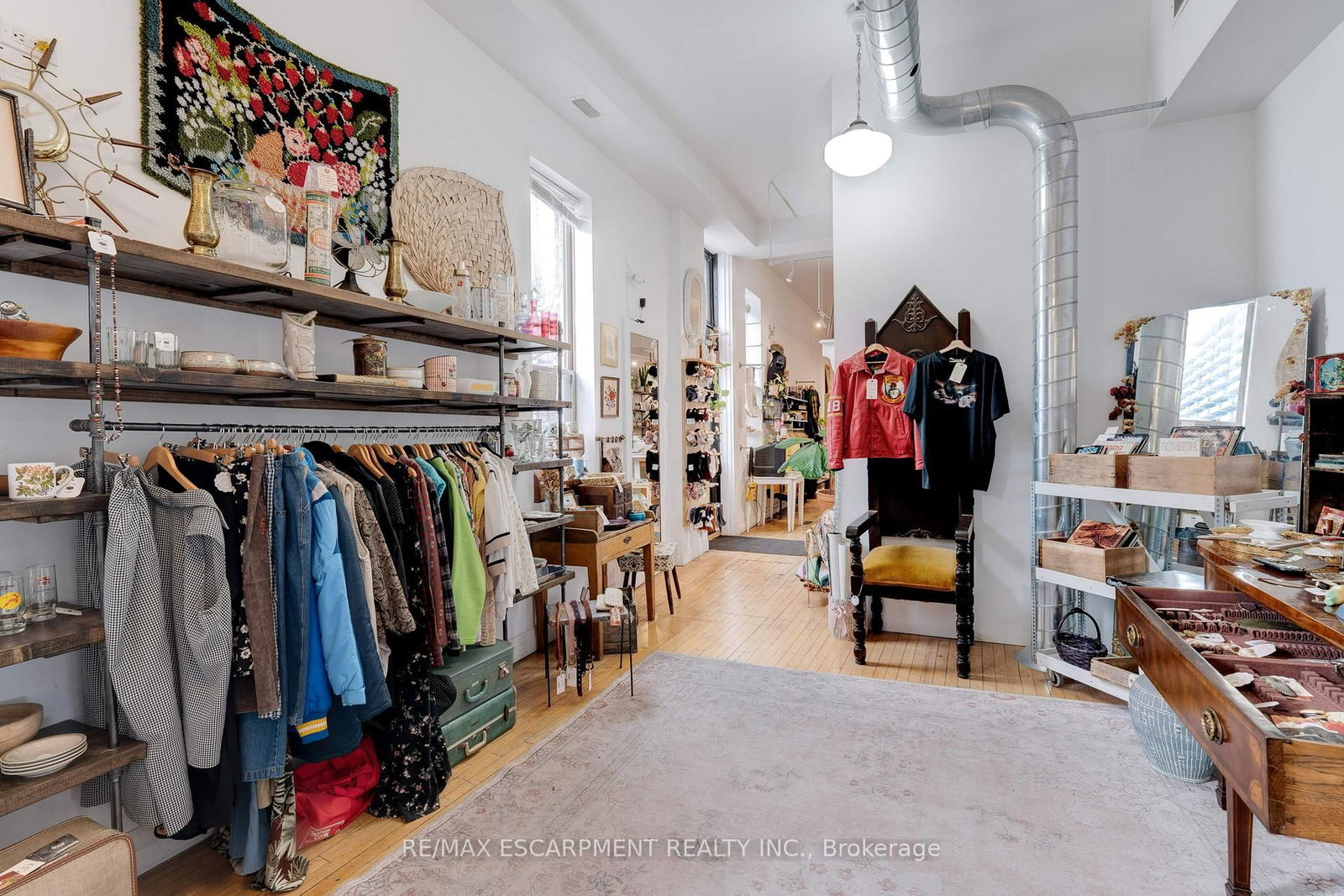 205 KING Street E - Photo 13