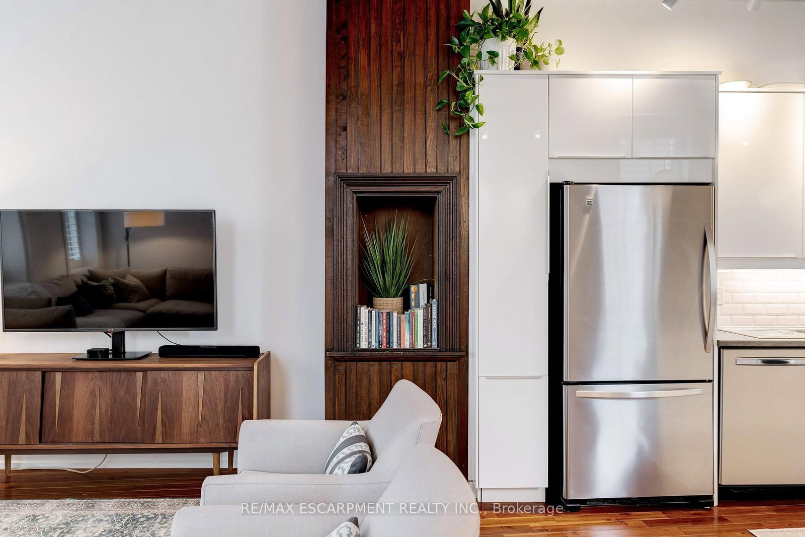 205 KING Street E - Photo 27