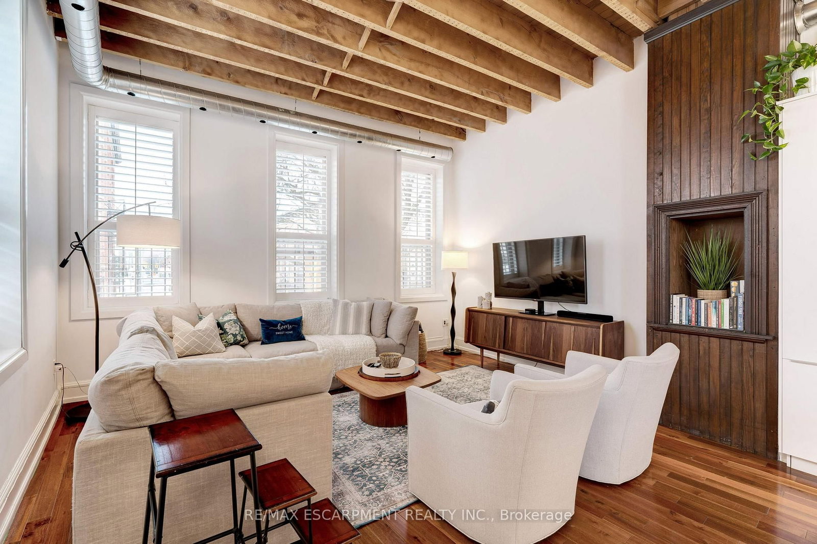 205 KING Street E - Photo 33