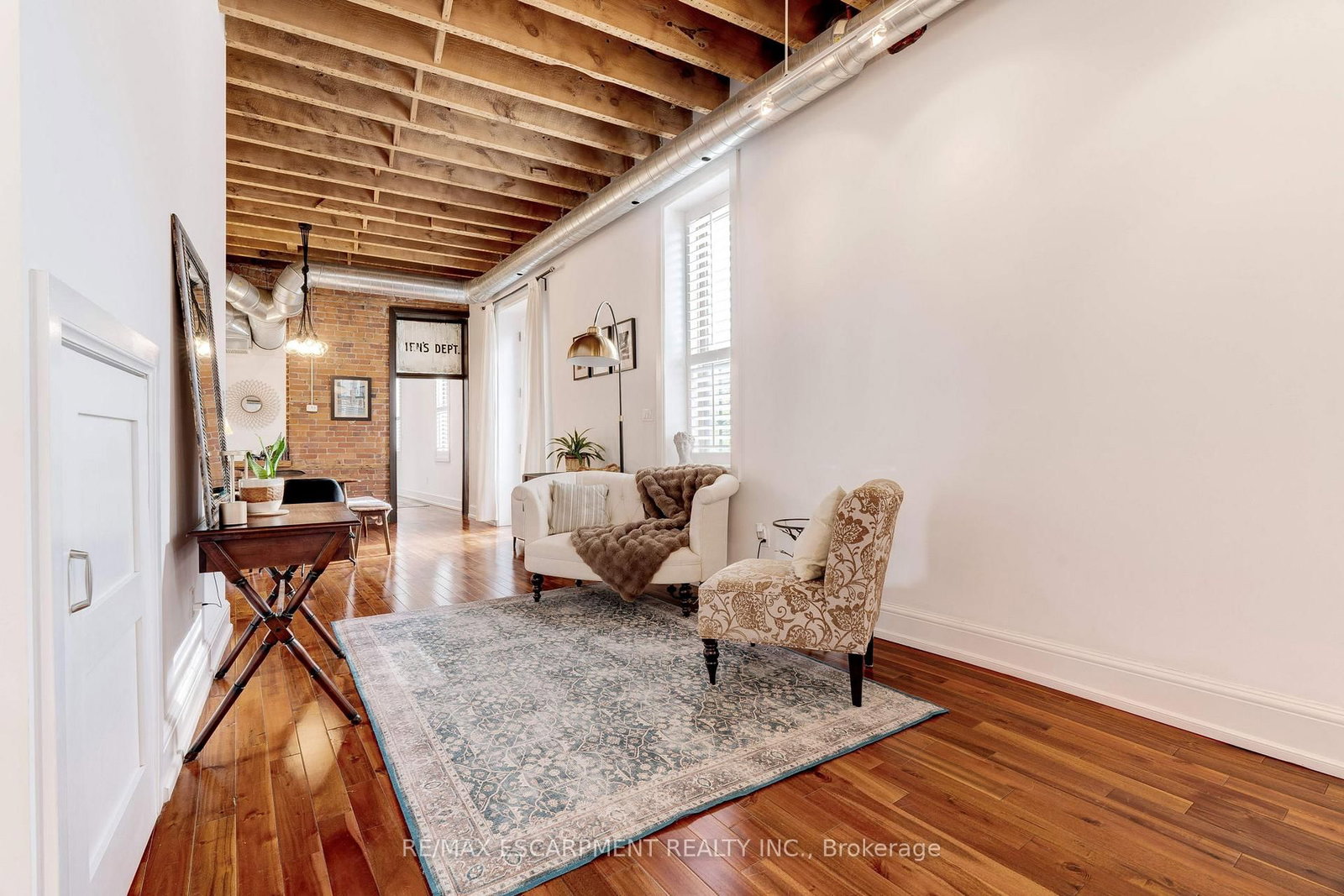 205 KING Street E - Photo 35