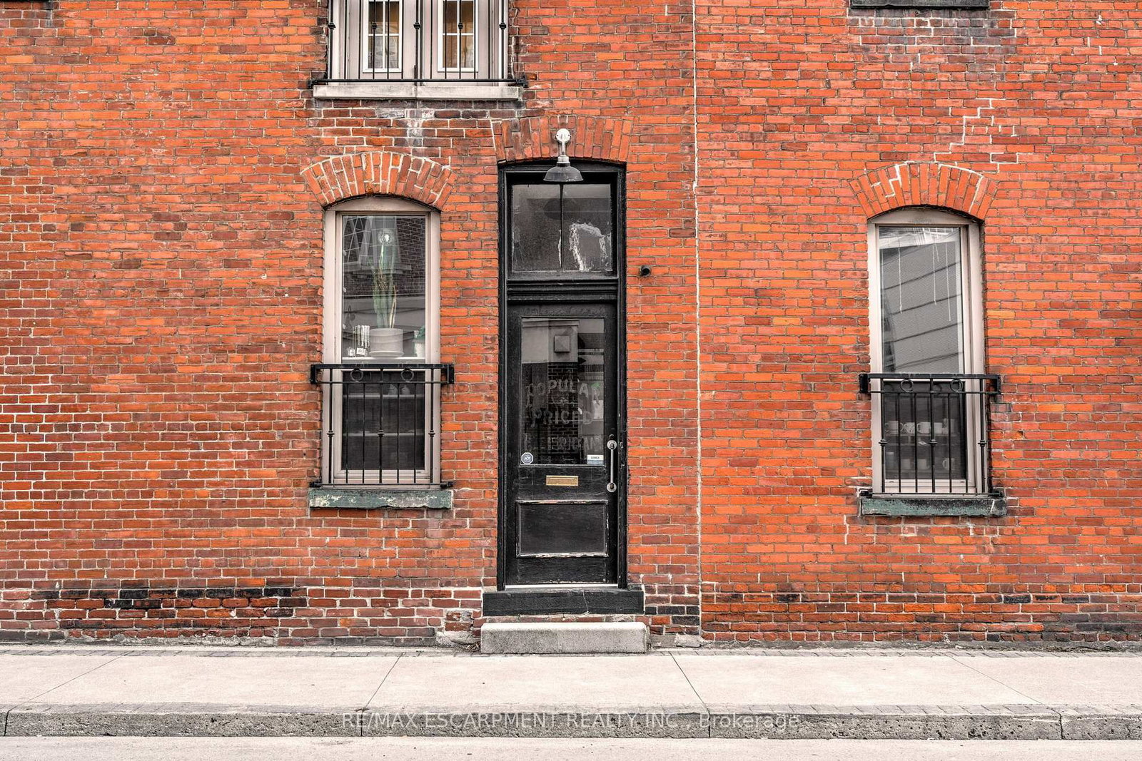 205 KING Street E - Photo 6