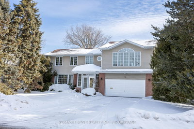 38 Lakeland Point Drive, Kingston, Ontario image-0-2