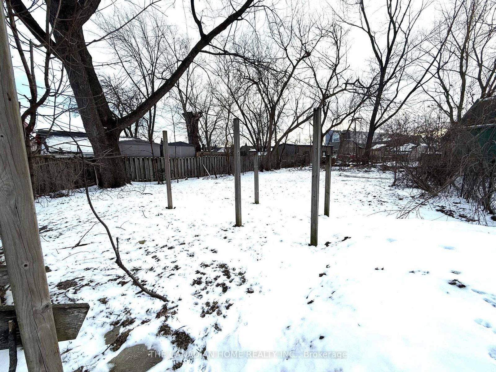 Detached House for sale at 42 Union Street, St. Catharines, Ontario, L2S 2R2 - Western Hill - MLS: X12819174