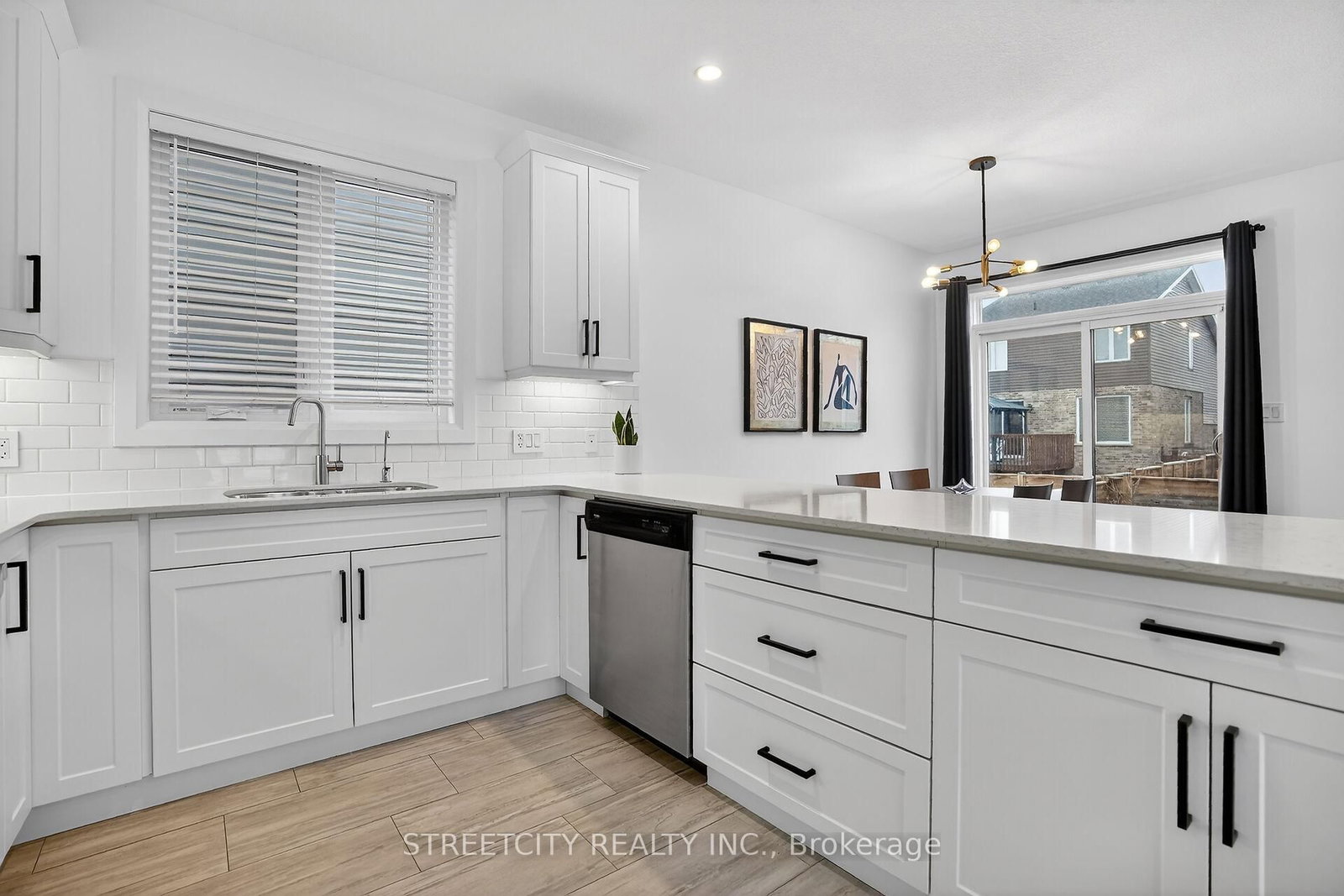 Detached House for sale at 647 Blackacres Boulevard, London North, Ontario, N6G 0V2 - North E - MLS: X12819184