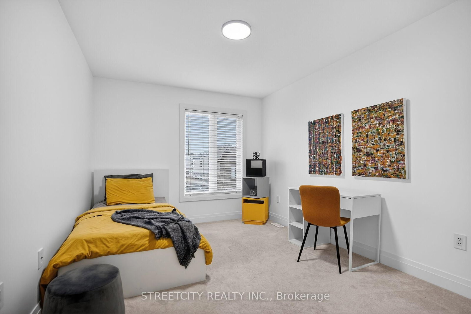 Detached House for sale at 647 Blackacres Boulevard, London North, Ontario, N6G 0V2 - North E - MLS: X12819184