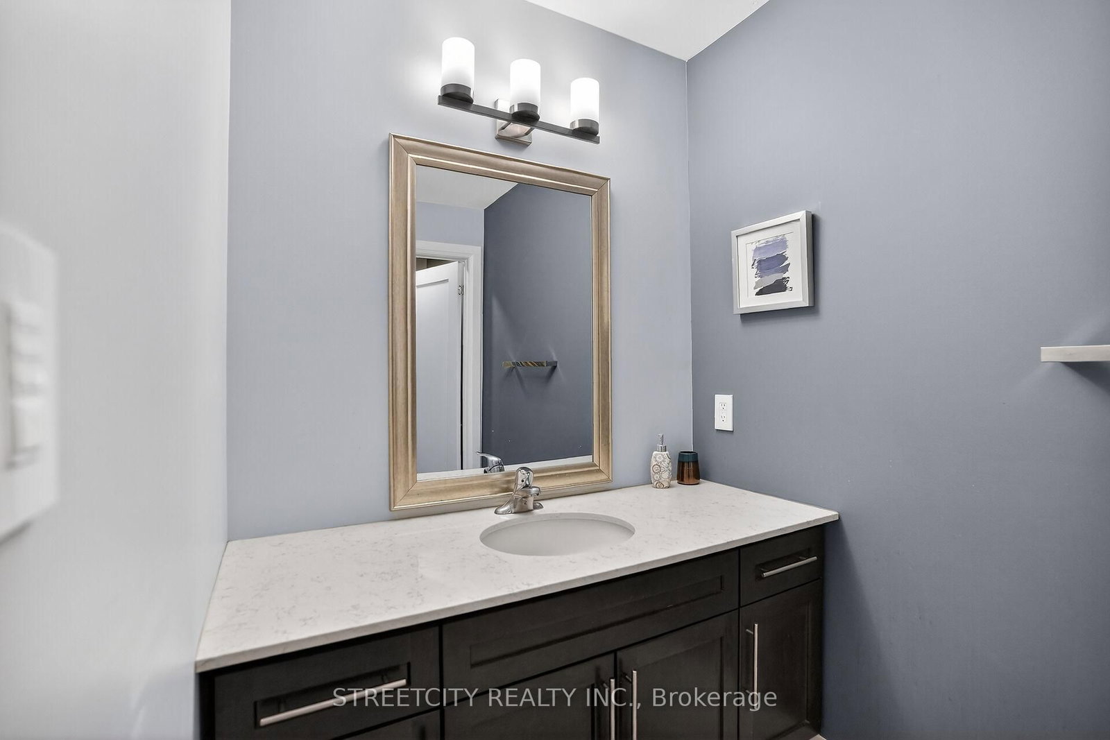 Detached House for sale at 647 Blackacres Boulevard, London North, Ontario, N6G 0V2 - North E - MLS: X12819184