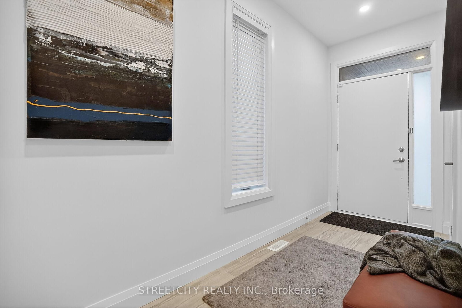 Detached House for sale at 647 Blackacres Boulevard, London North, Ontario, N6G 0V2 - North E - MLS: X12819184