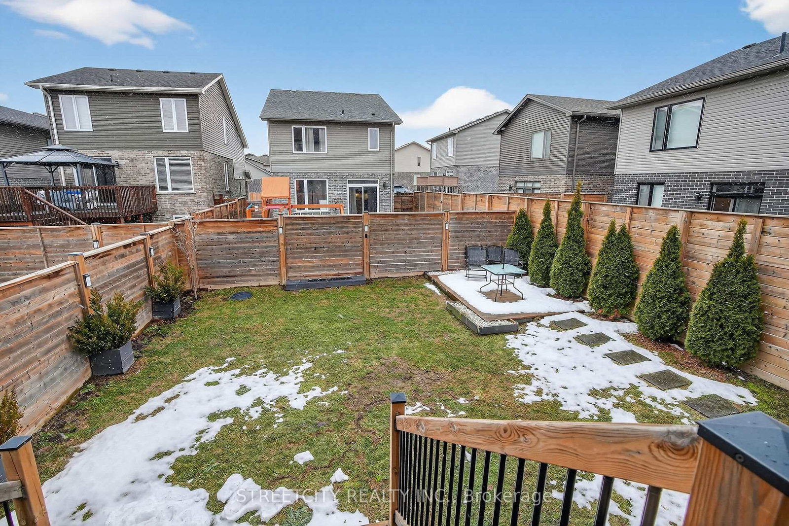 Detached House for sale at 647 Blackacres Boulevard, London North, Ontario, N6G 0V2 - North E - MLS: X12819184