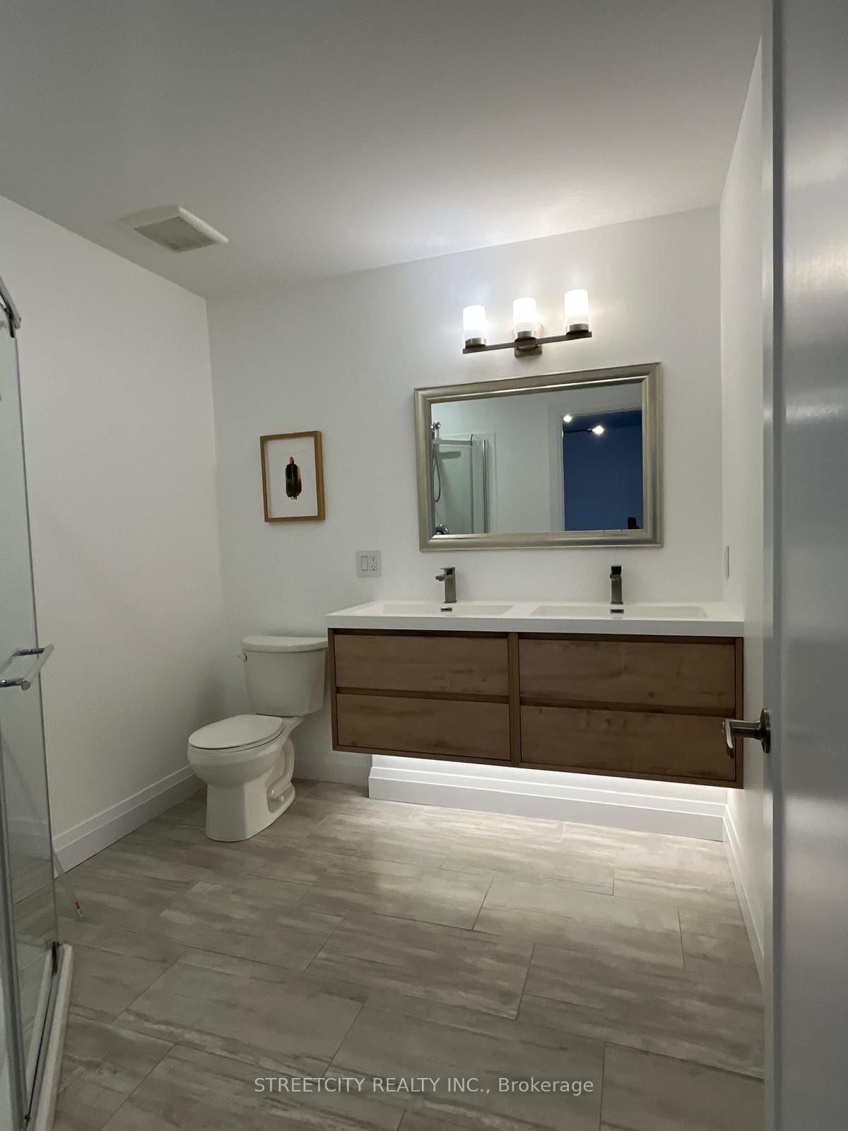 Detached House for sale at 647 Blackacres Boulevard, London North, Ontario, N6G 0V2 - North E - MLS: X12819184