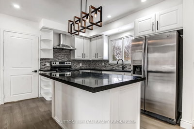 12 Field Road, London South, Ontario image-0-2