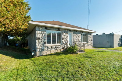 2709 Laurier Street, Clarence-Rockland, Ontario image-0-2