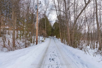 5885 Davey Drive, Verona, Ontario image-0-1