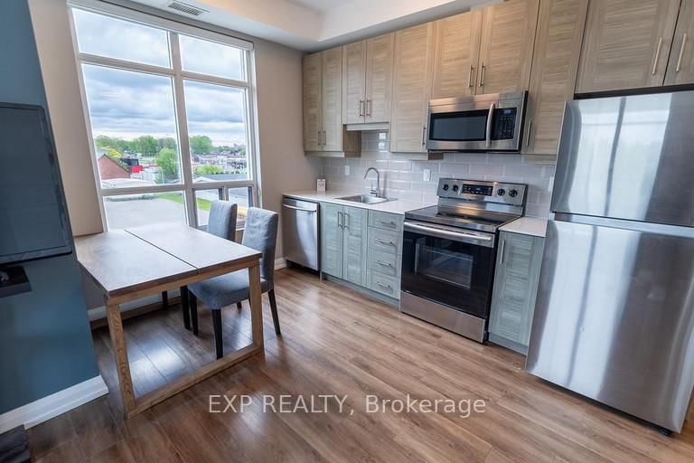 402 - 6289 Mcleod Rd, Niagara Falls, L2G 3E9 | Image 3