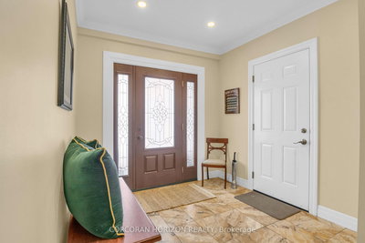 197 Autumn Hill Crescent, Kitchener, Ontario image-0-3