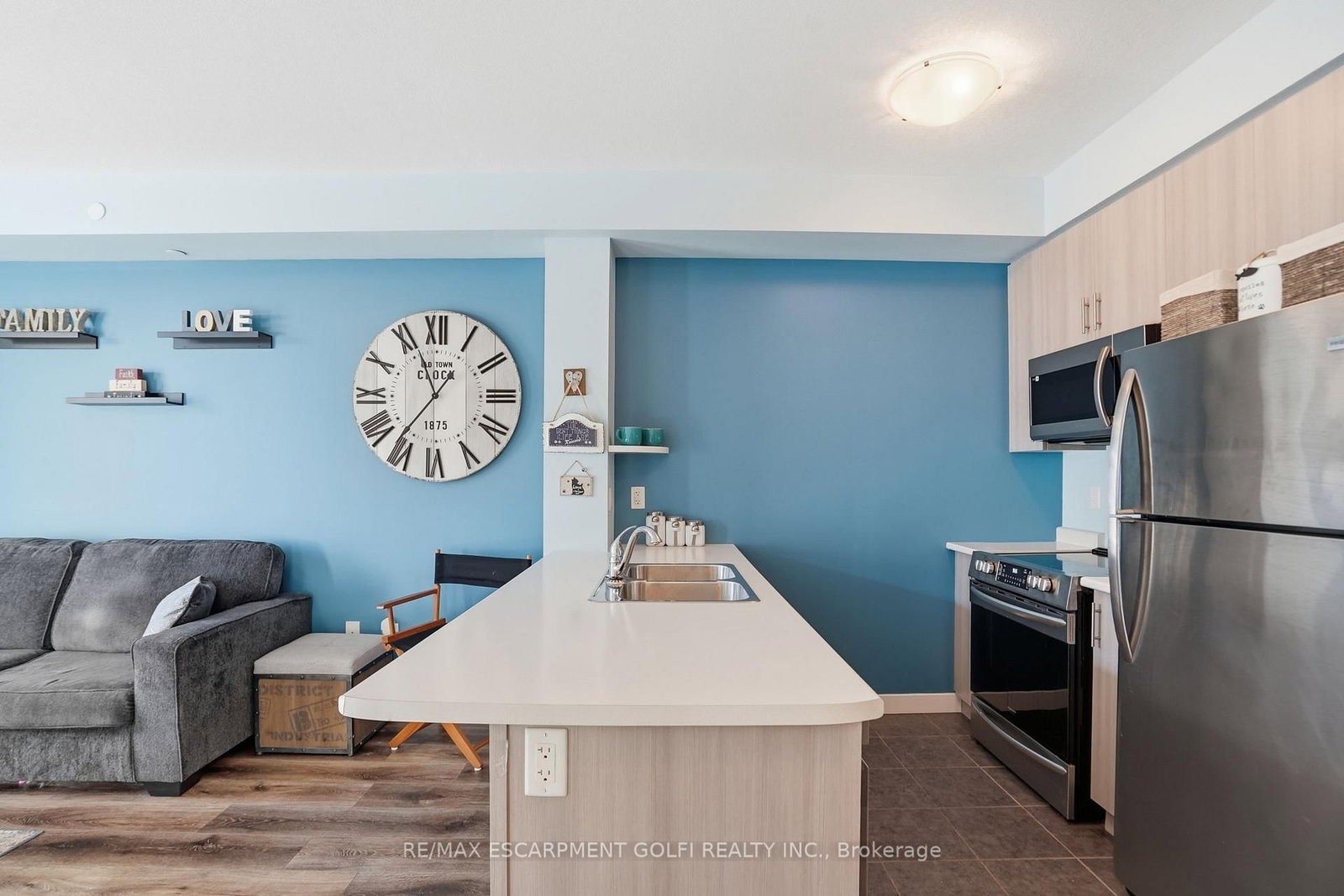 125 Shoreview Place, Unit 102 - Photo 10