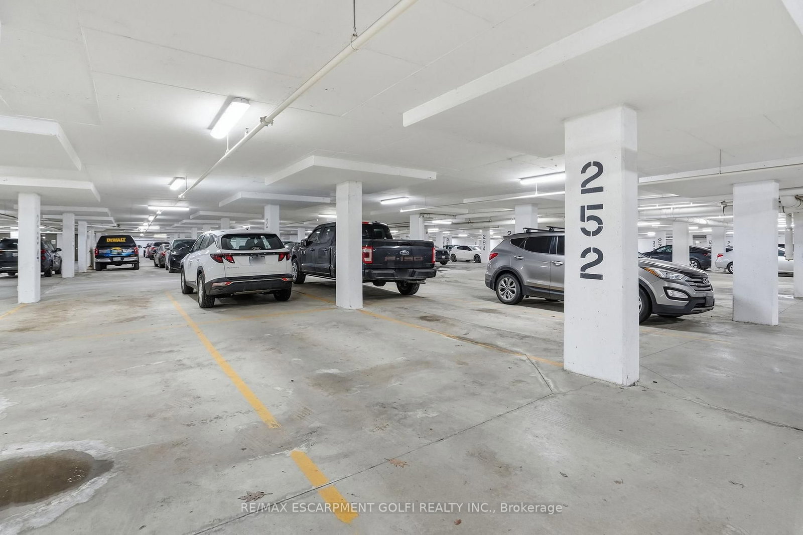 125 Shoreview Place, Unit 102 - Photo 27