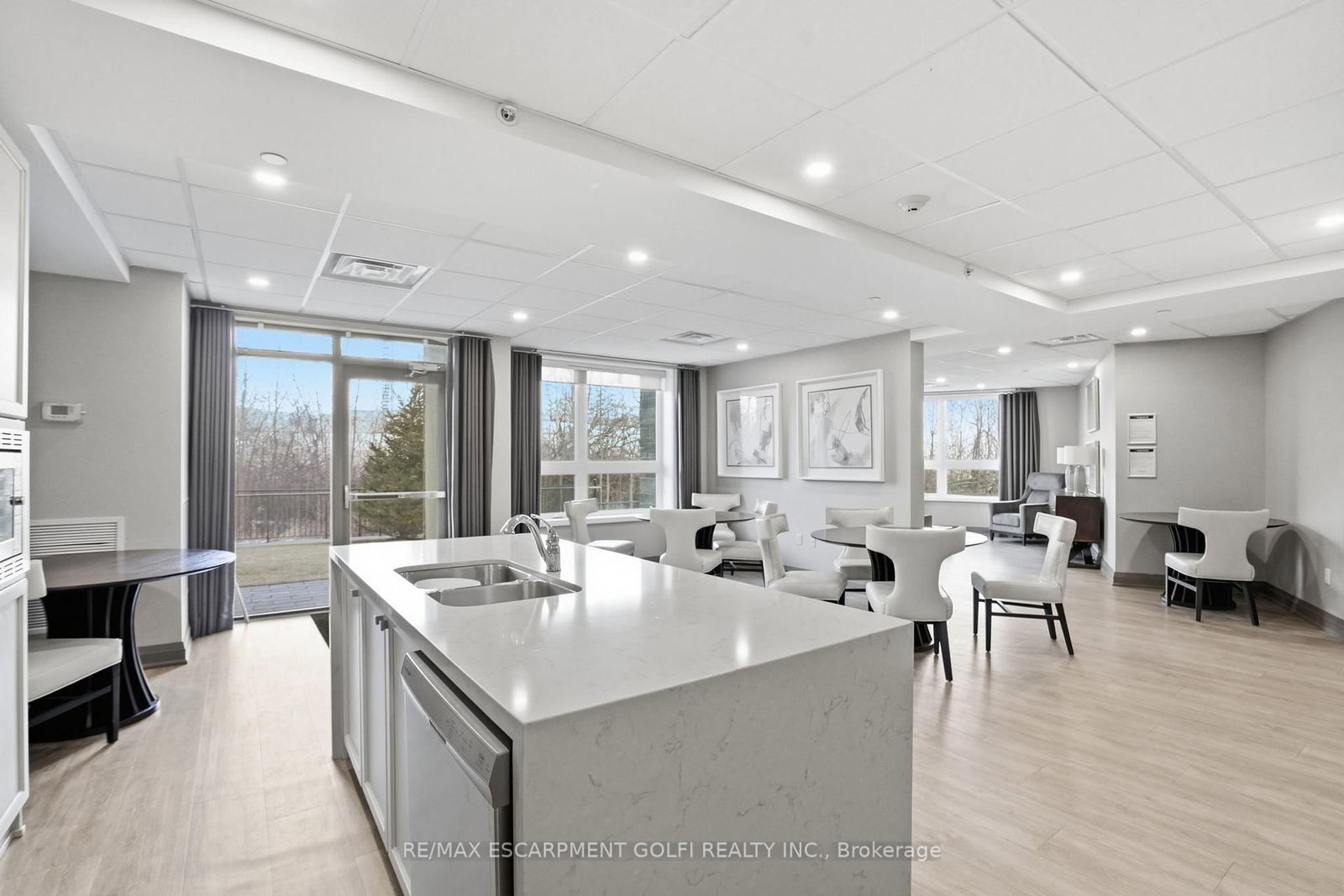 125 Shoreview Place, Unit 102 - Photo 29