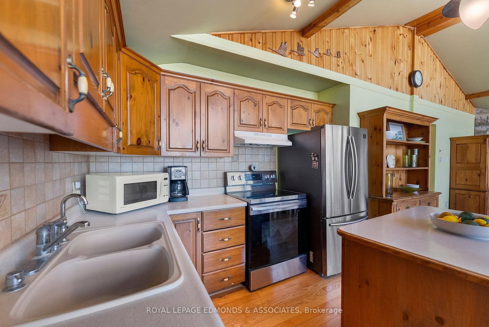 Listing Image 13
