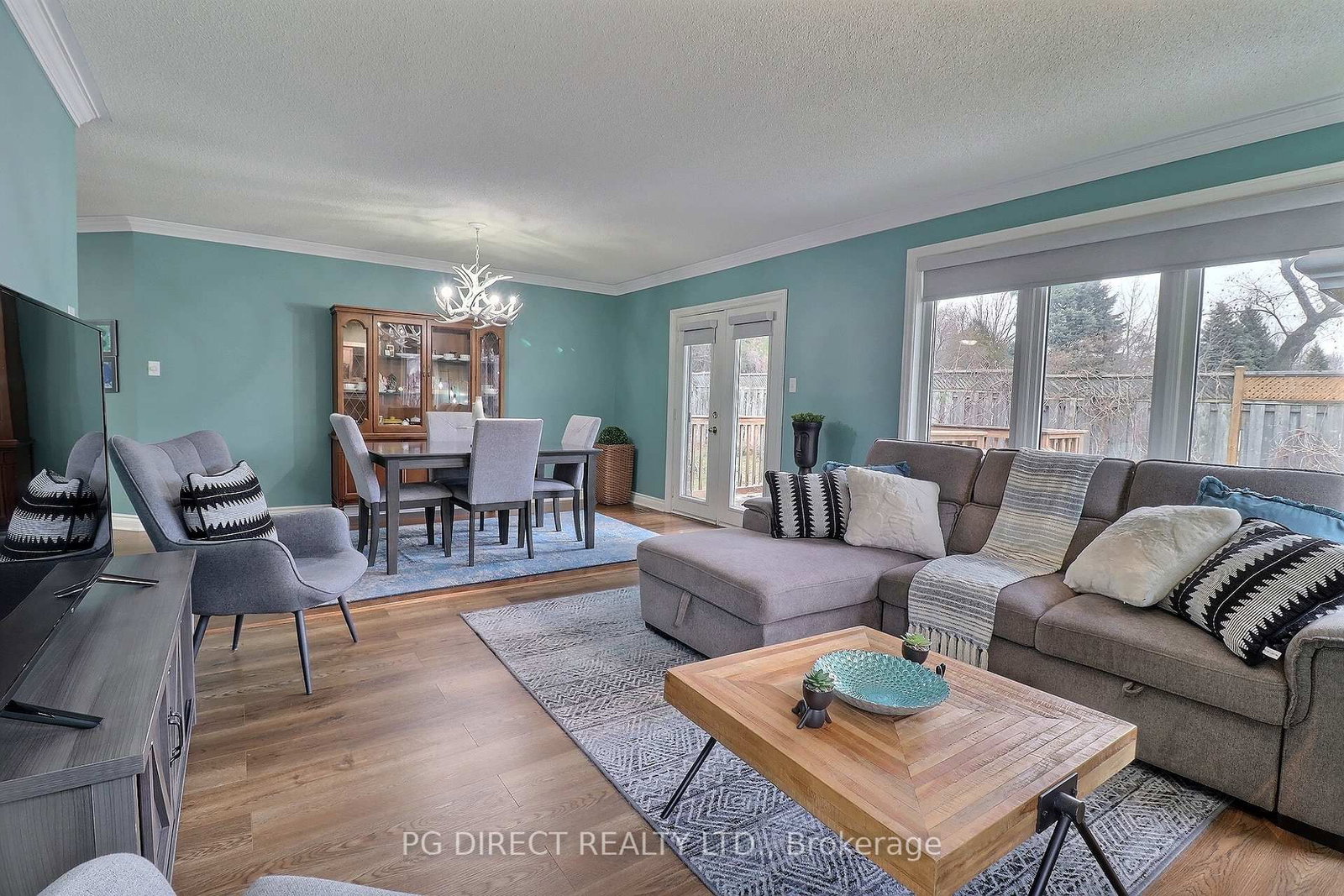 Listing Image 10