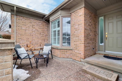 5-1151 Riverside Drive, London North, Ontario image-0-1