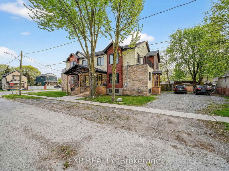 664 King St, Port Colborne, L3K 4H8 | Image 2
