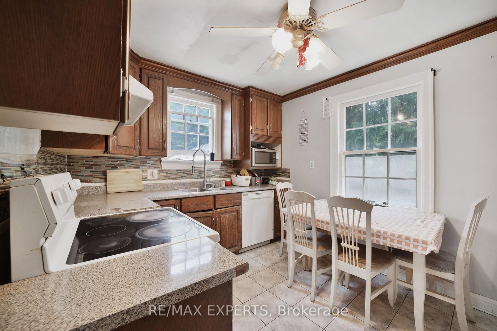 6198 Delaware Street • Niagara Falls, ON photo 14