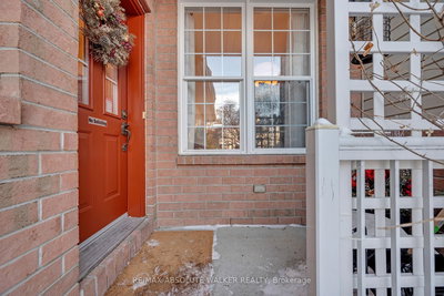 2083 Breezewood Street, Ottawa, Ontario image-0-1