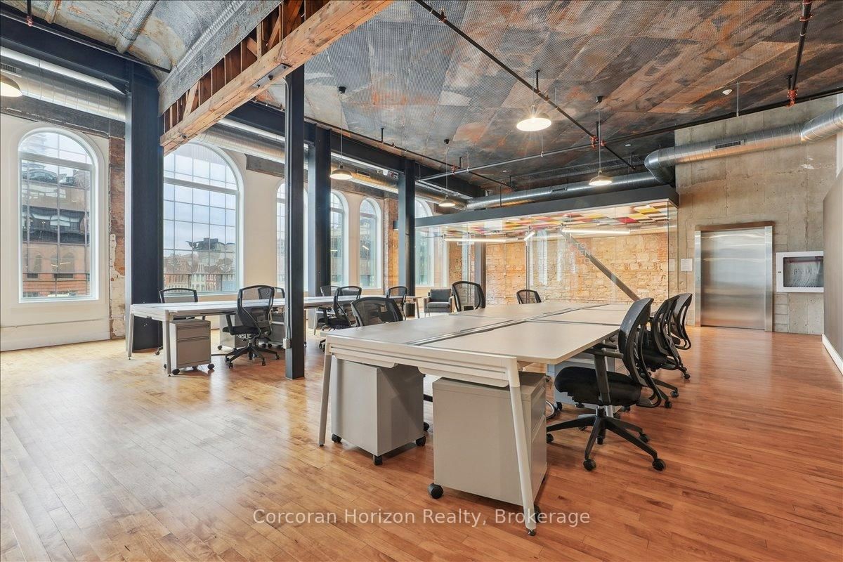 12 JAMES Street N, Unit 302 - Photo 12