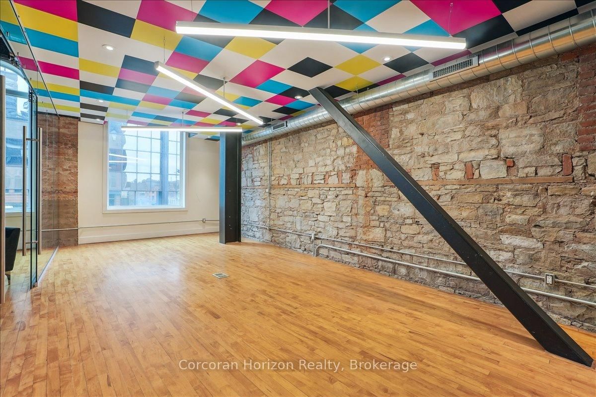 12 JAMES Street N, Unit 302 - Photo 15