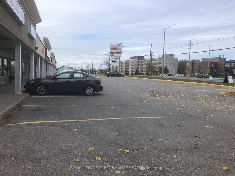 1754A MONTREAL Rd, Ottawa, K1J 6N3 | Image 3