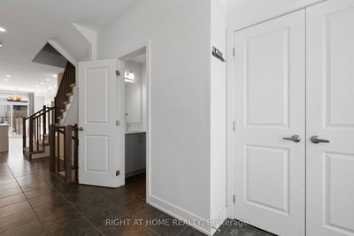 613 Rathburn Lane, Ottawa, Ontario image-0-2