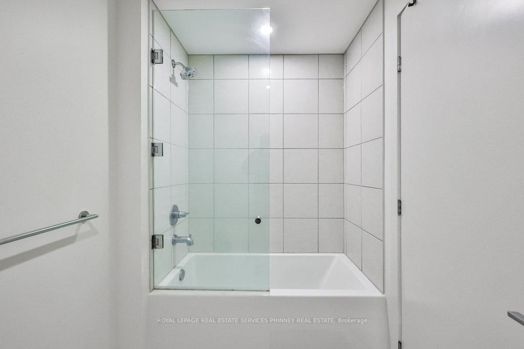 Condo for sale at 1222-212 King William Street, Hamilton, Ontario, L8N 1B5 - Beasley - MLS: X12820538