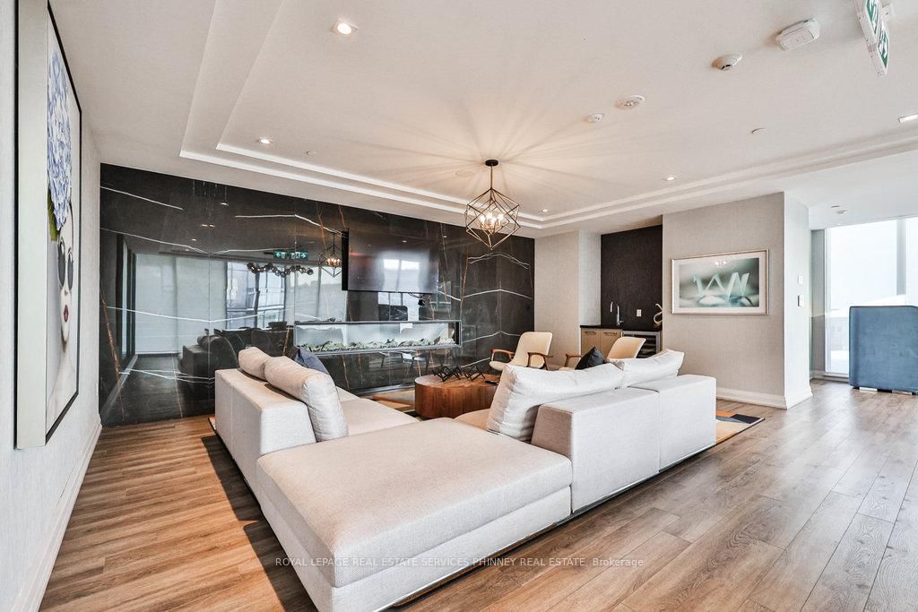 Condo for sale at 1222-212 King William Street, Hamilton, Ontario, L8N 1B5 - Beasley - MLS: X12820538