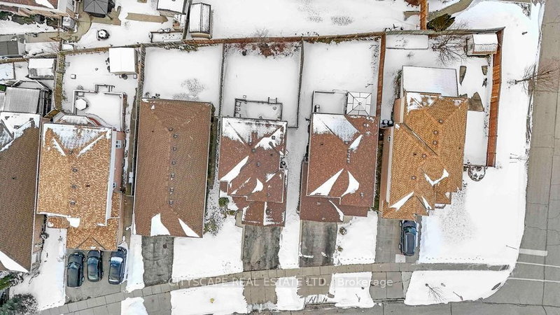 67 Maple Bush Dr, Cambridge, N1T 2C6 | Image 2