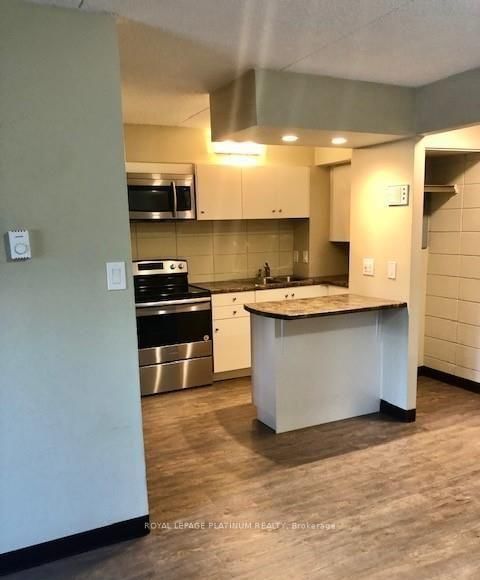 30 Hickory Street E, Unit 112 - Photo 10