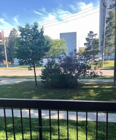 30 Hickory Street E, Unit 112 - Photo 15