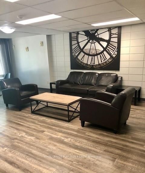 30 Hickory Street E, Unit 112 - Photo 6