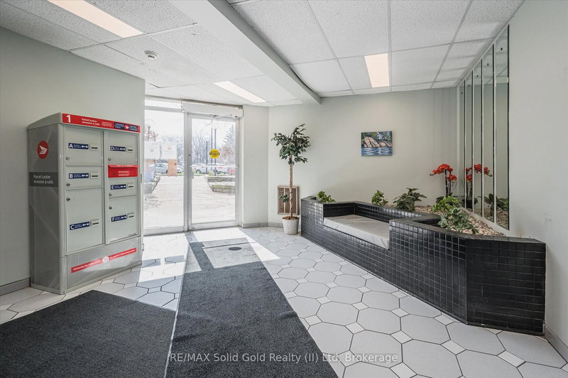 205 - 15 Hofstetter Ave, Kitchener, N2A 3Z7 | Image 3