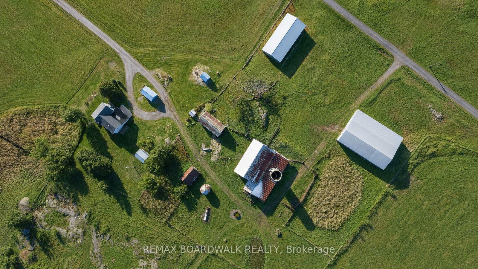 202 Marble Rock Road • Front of Leeds & Seeleys Bay, ON photo 2
