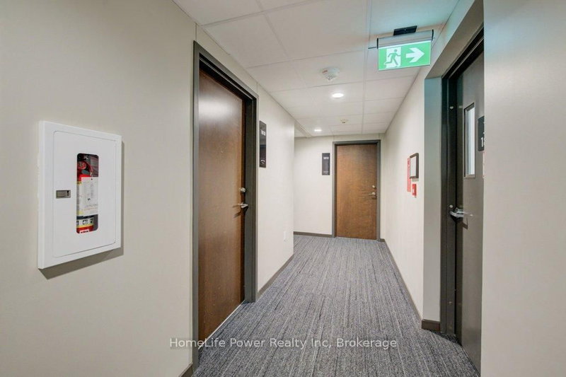 1810 - 108 Garment St, Kitchener, N2G 0E2 | Image 2