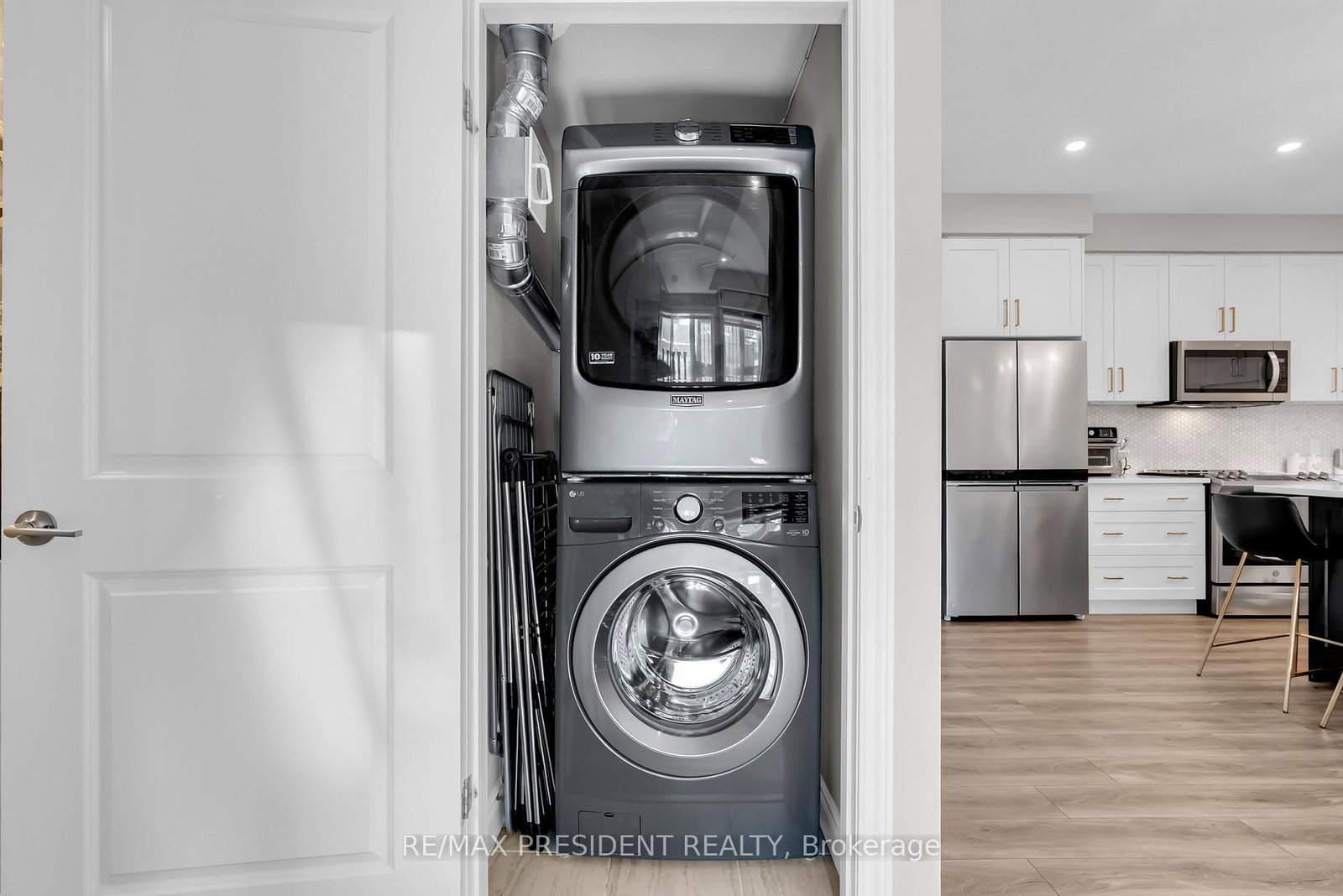 408 Guelph Avenue, Unit 3 - Photo 38