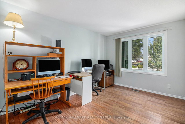 270 Mceachern Crescent