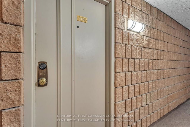 1010 - 600 Grenfell Drive