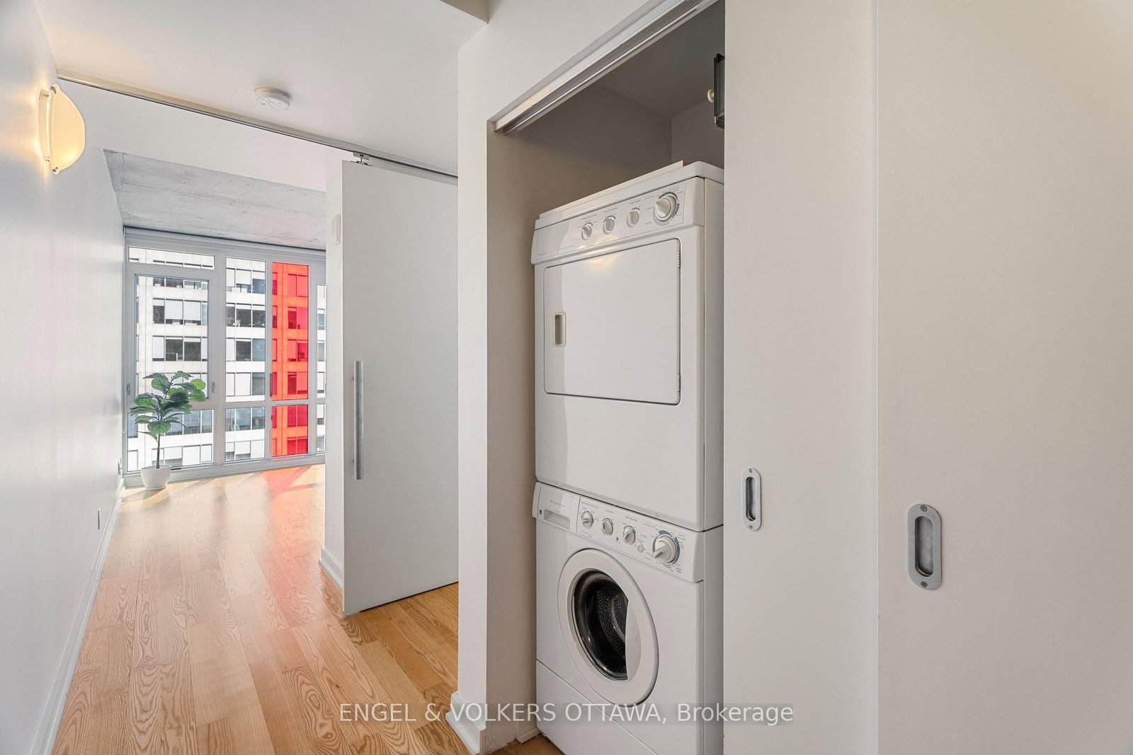 324 Laurier Avenue W, Unit 1610 - Photo 27