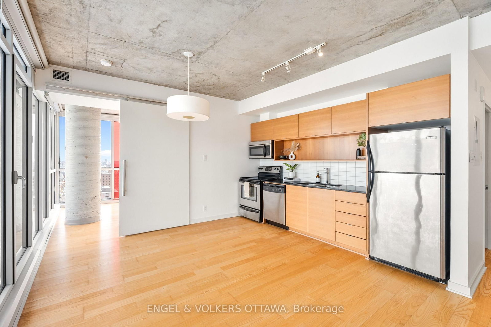 324 Laurier Avenue W, Unit 1610 - Photo 3