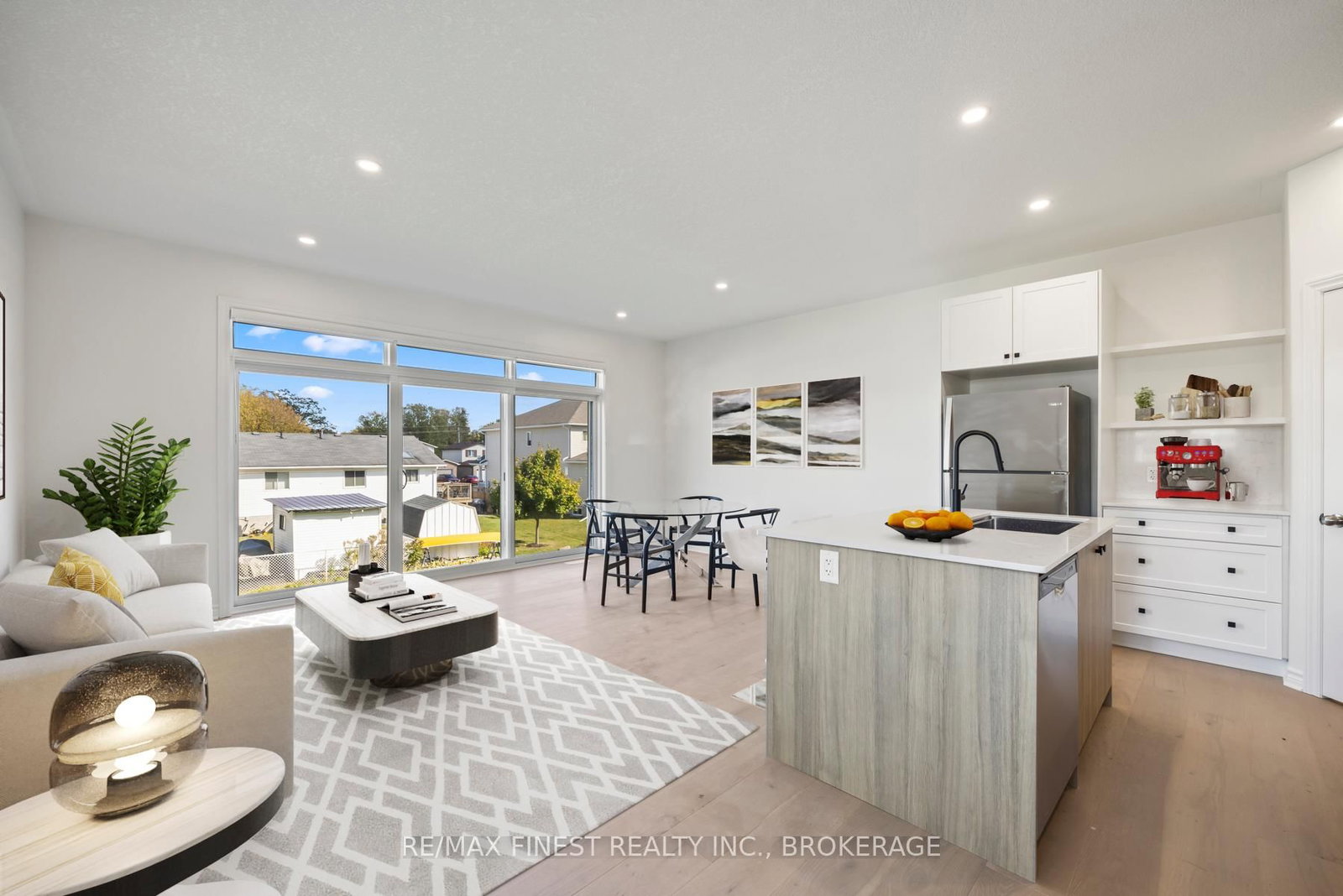 Listing Image 9